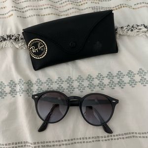 RAYBANS WOMENS SUNGLASSES